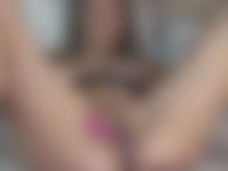 LoriMineli's Live Sex Cam Show