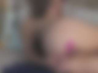 Live cam show with LoriMineli - Living Room on intimatelivegirls.com