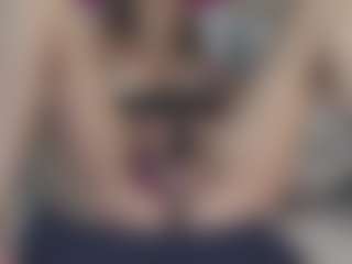 LoriMineli's Live Sex Cam Show