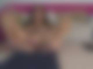 LoriMineli's Live Sex Cam Show