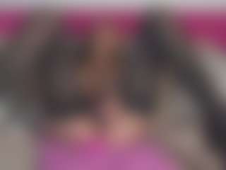 LoriMineli's Live Sex Cam Show