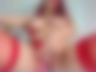 Live cam show with Ashly-Roberts - BBW on xDating