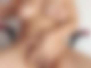 Ashly-Roberts's Live Sex Cam Show