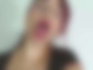 Live cam show with Ashly-Roberts - Interactivetoy Mature on live18s.com
