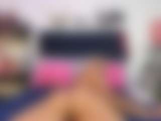 Live cam show with Emmily Giraldo - Grey on Fapmatic.com