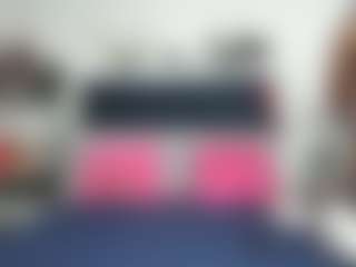 Live cam show with Emmily Giraldo - Grey on googirlz