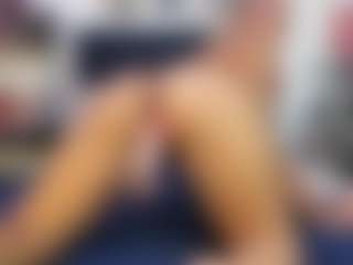 Emmily Giraldo's Live Sex Cam Show