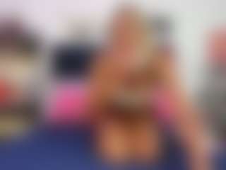Live cam show with Emmily Giraldo - Nipple Piercings on Chatstar