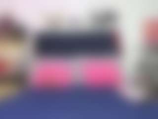 Live cam show with Emmily Giraldo - Grey on CamClone