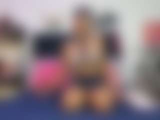 Emmily Giraldo's Live Sex Cam Show