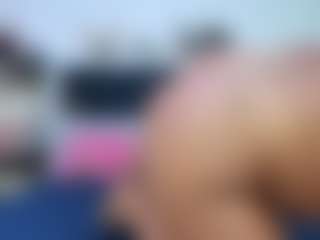 Emmily Giraldo's Live Sex Cam Show