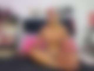 Live cam show with Emmily Giraldo - Green Eyes on livesuperchat.net