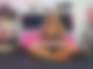 Emmily Giraldo's Live Sex Cam Show