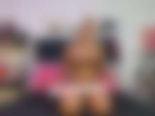 Live cam show with Emmily Giraldo - Double Penetration on Gym Cam Girls