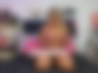 Emmily Giraldo's Live Sex Cam Show