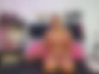 Live cam show with Emmily Giraldo - Bedroom on SinfulBabes
