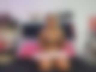 Emmily Giraldo's Live Sex Cam Show