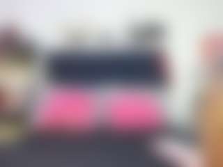 Live cam show with Emmily Giraldo - Anal on Camsoda