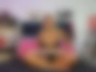 Emmily Giraldo's Live Sex Cam Show