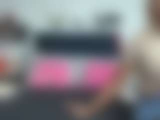 Emmily Giraldo's Live Sex Cam Show
