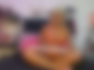 Emmily Giraldo's Live Sex Cam Show