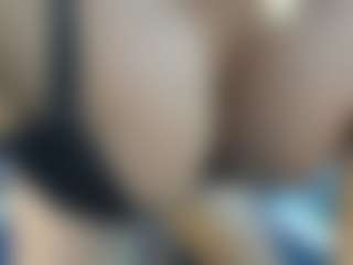 Live cam show with Emmily Giraldo - Nipple Piercings on Camsoda