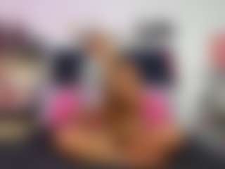 Live cam show with Emmily Giraldo - Green Eyes on Camsoda