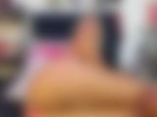 Emmily Giraldo's Live Sex Cam Show