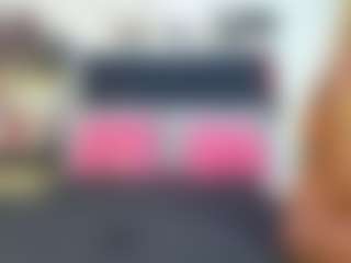 Live cam show with Emmily Giraldo - Fuck Machine on live18s.com