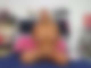 Emmily Giraldo's Live Sex Cam Show