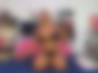 Live cam show with Emmily Giraldo - Nipple Piercings on testsause.com