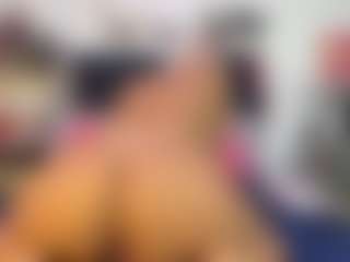 Emmily Giraldo's Live Sex Cam Show