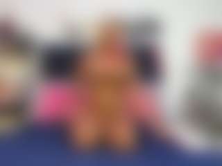 Live cam show with Emmily Giraldo - Ass Bouncing on CamwithHer