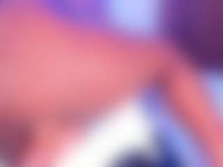 Live cam show with violett-gomez - Curvy Toys on Mixed Magazine Live