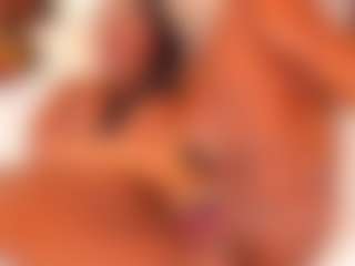 Live cam show with violett-gomez - Body Massage on Camsoda