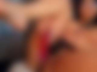 Live cam show with iriss-25 - Lesbian on Camming Site