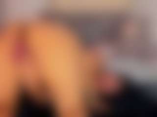 iriss-25's Live Sex Cam Show