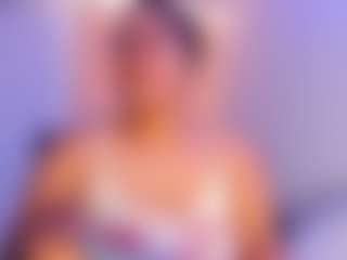 Live-Cam-Show mit iriss-25 - Thong auf Camsoda