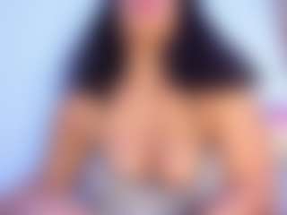 Live cam show with iriss-25 - Thong on https://playwithruby.com