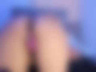 iriss-25's Live Sex Cam Show