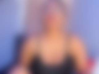 Live cam show with iriss-25 - Bikini on Streamer API