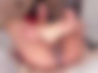 iriss-25's Live Sex Cam Show