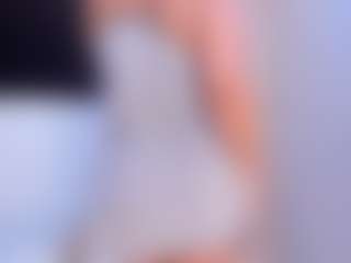 Live cam show with iriss-25 - Bikini on TeamSkeetLive