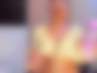 Live cam show with iriss-25 - Thong on Dare Cams