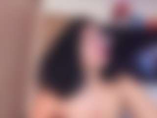 Live cam show with iriss-25 - Thong on xplaylive.com