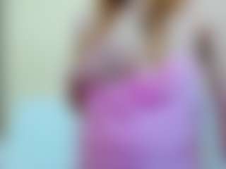 Live cam show with Sky - Gray Eyes on Camming Site