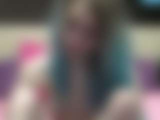 Live cam show with Luxskye - Sexcam on eurowanks.com