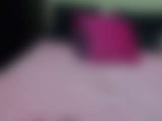 Live cam show with Luxskye - Sexcam on Camming Site