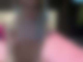 Luxskye's Live Sex Cam Show