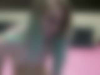 Luxskye's Live Sex Cam Show